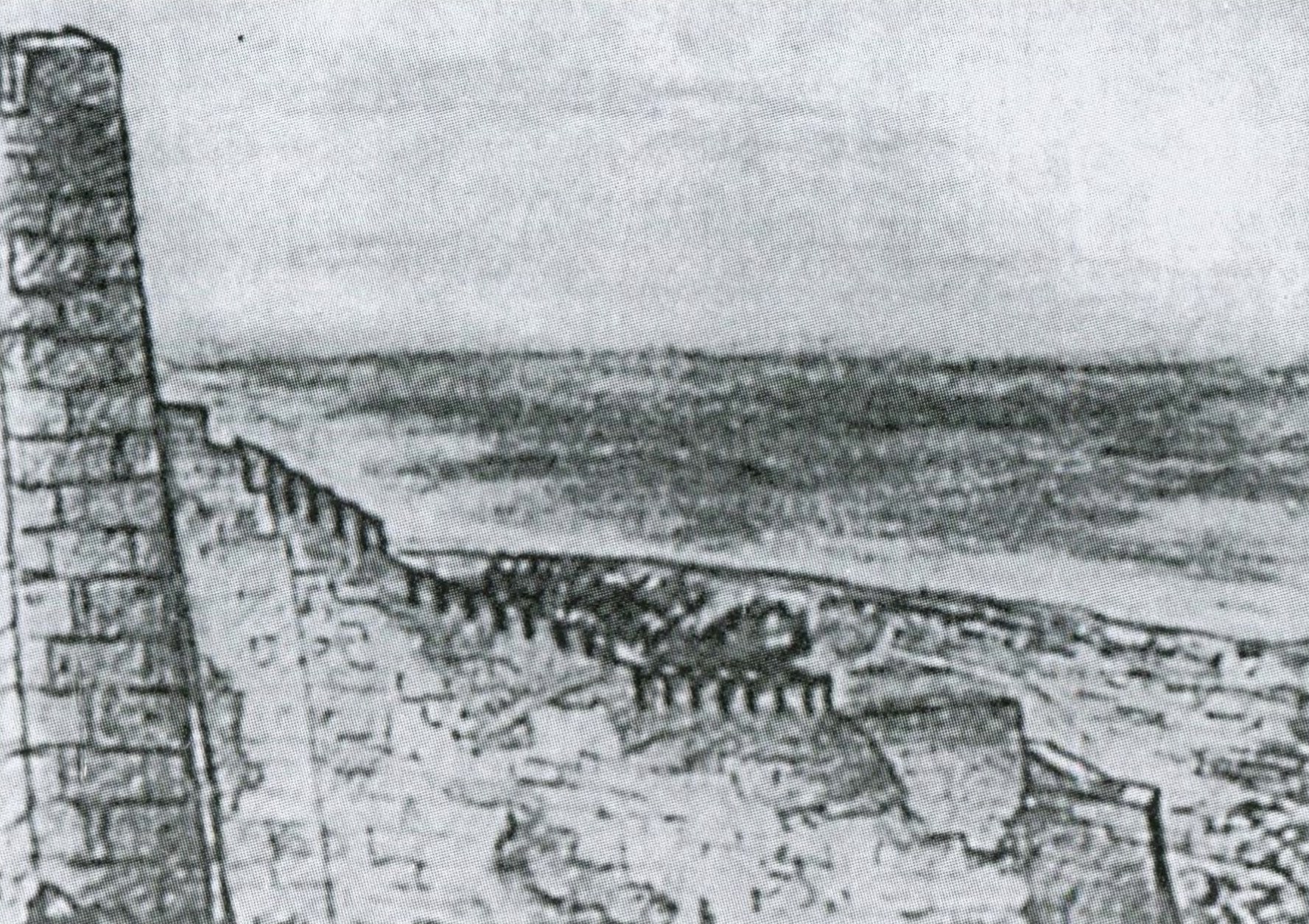 Дербентская стена в море